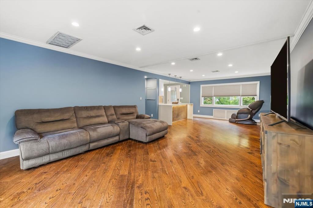1-07 Lyons Avenue