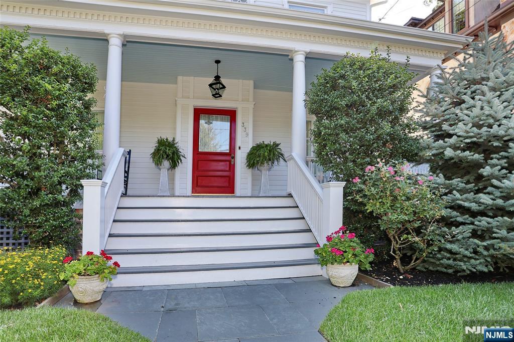 339 Highwood Avenue