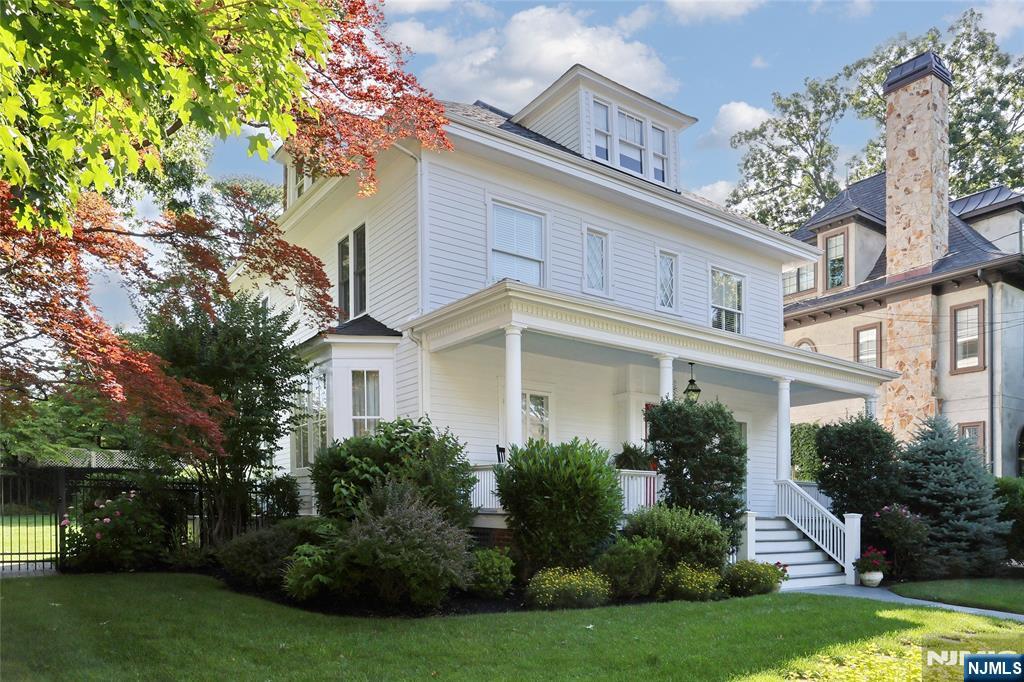 339 Highwood Avenue