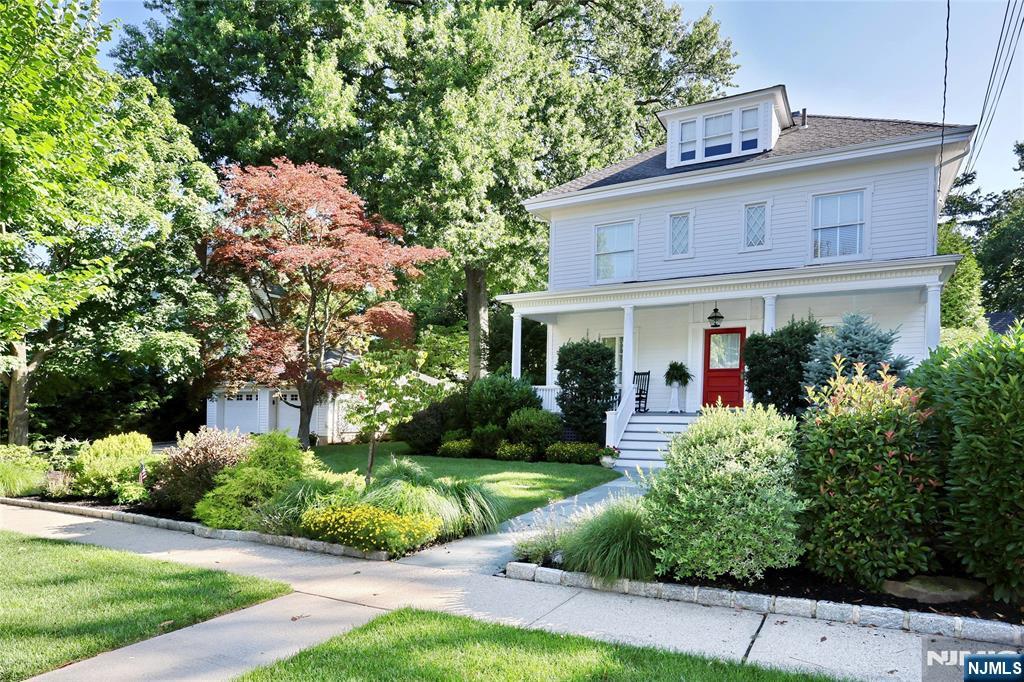 339 Highwood Avenue