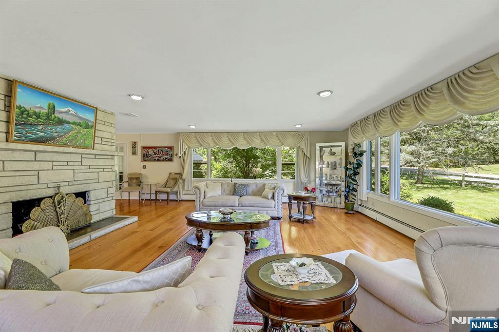 10 Shaw Road