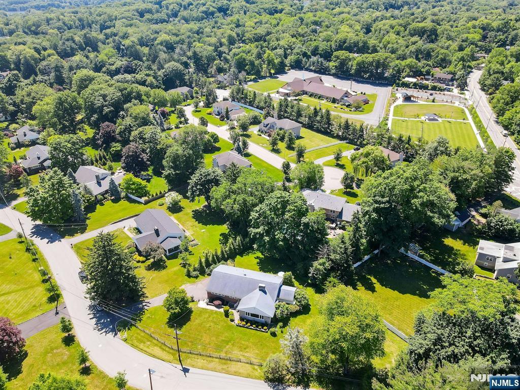 10 Shaw Road