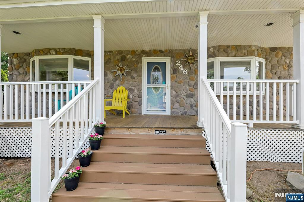 246 Highland Avenue