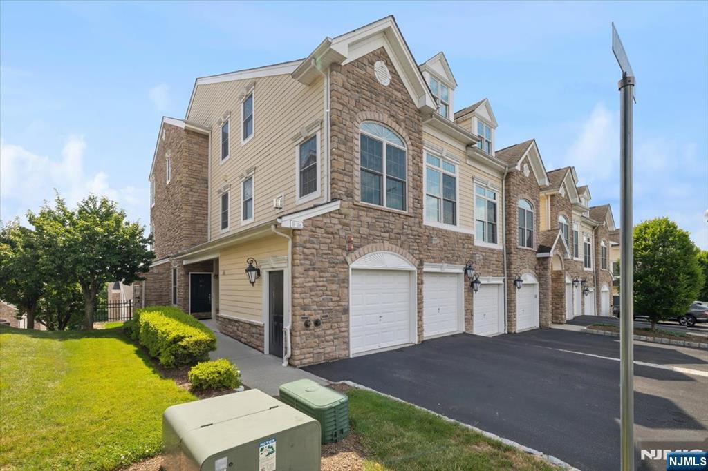 31 Forshee Circle 101