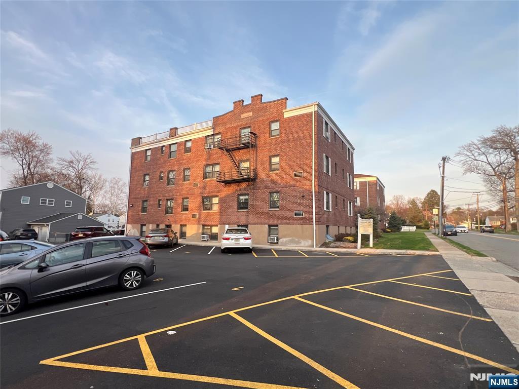 241 E Main Street 3A