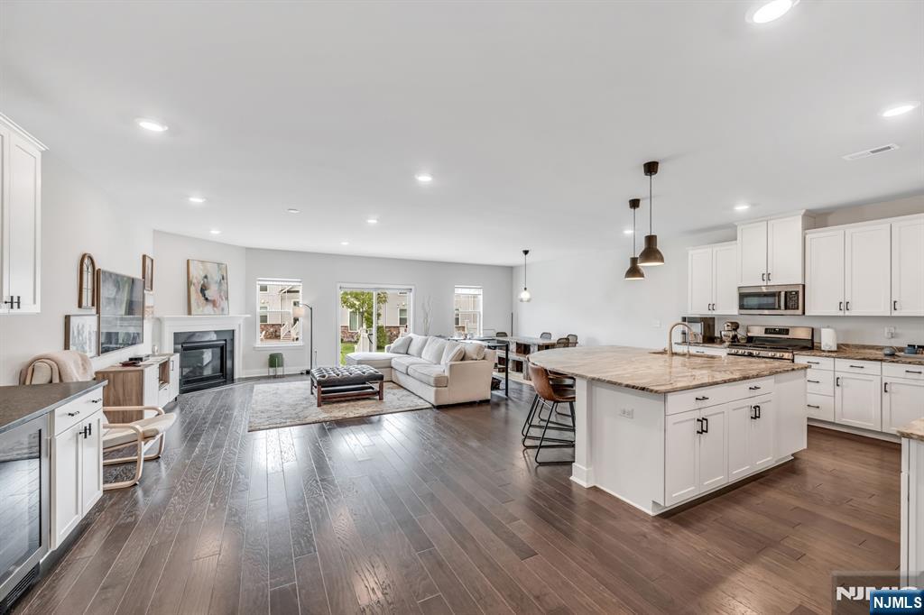 62 Gerhard Place