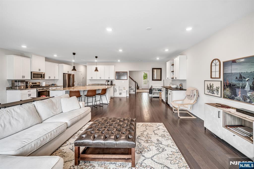 62 Gerhard Place