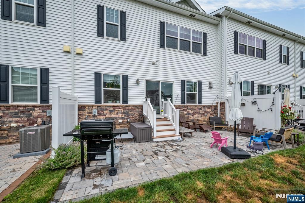 62 Gerhard Place