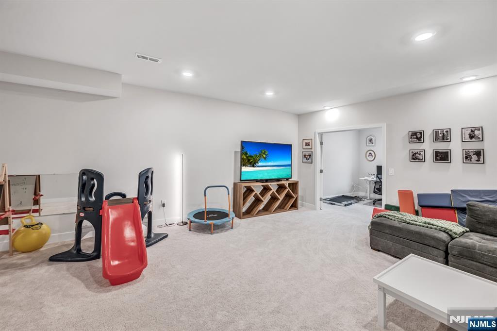 62 Gerhard Place