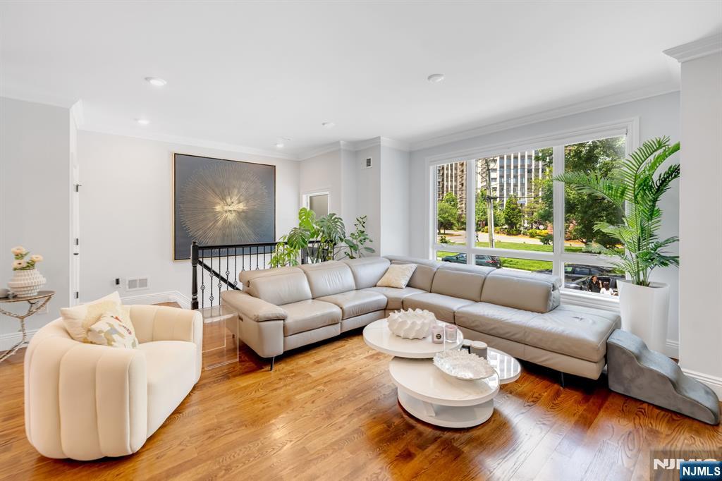 34 Lafayette Avenue