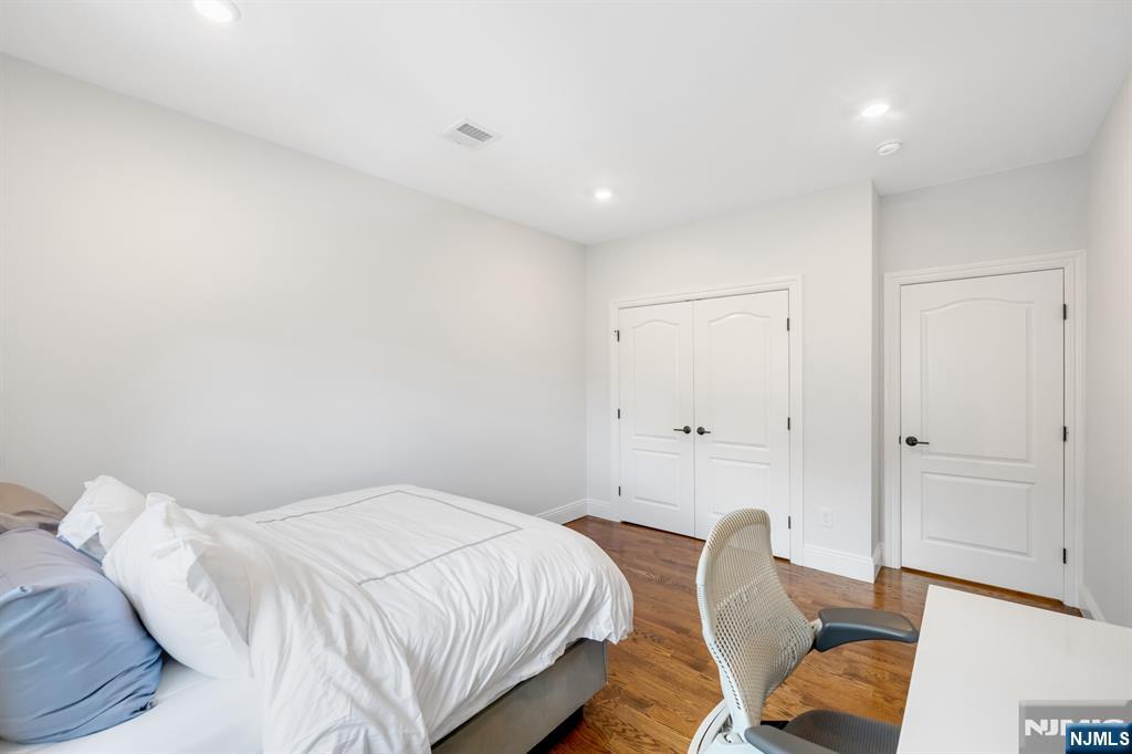 34 Lafayette Avenue
