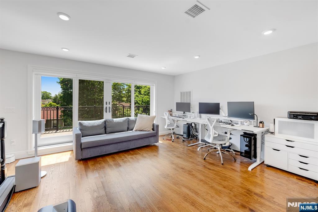 34 Lafayette Avenue