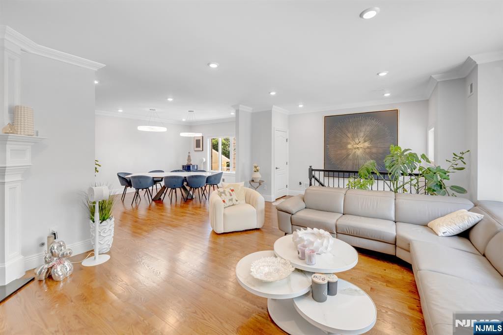 34 Lafayette Avenue