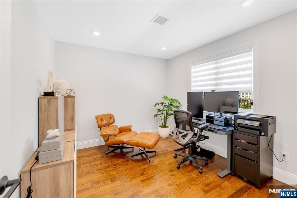 34 Lafayette Avenue
