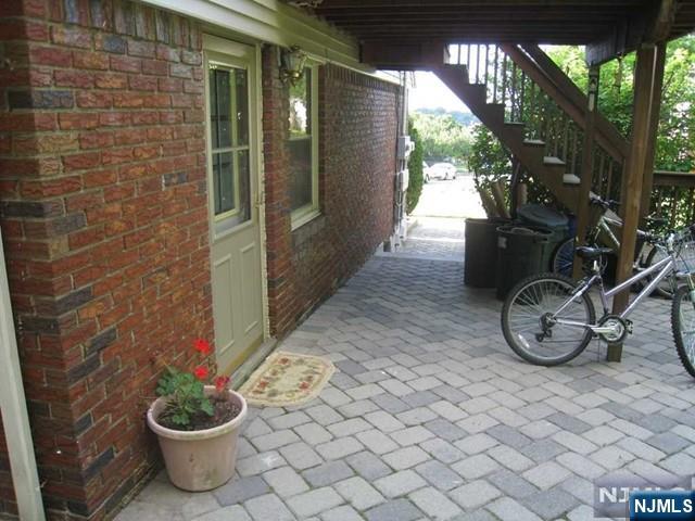 128 Joanne Terrace