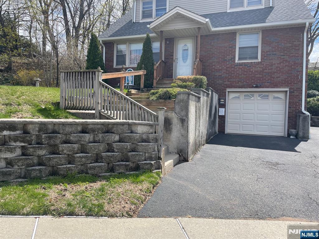 128 Joanne Terrace