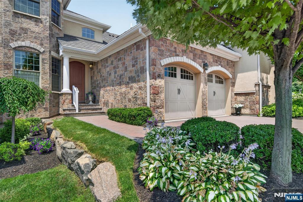 125 Windsor Lane