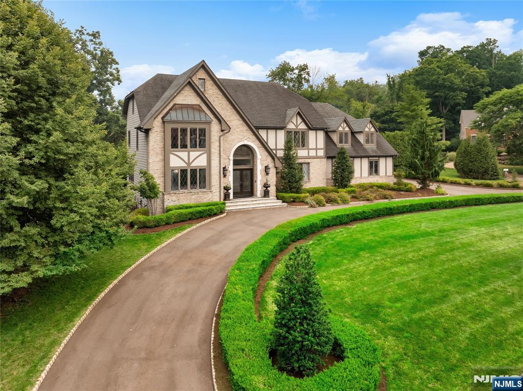 14 Sunflower Drive