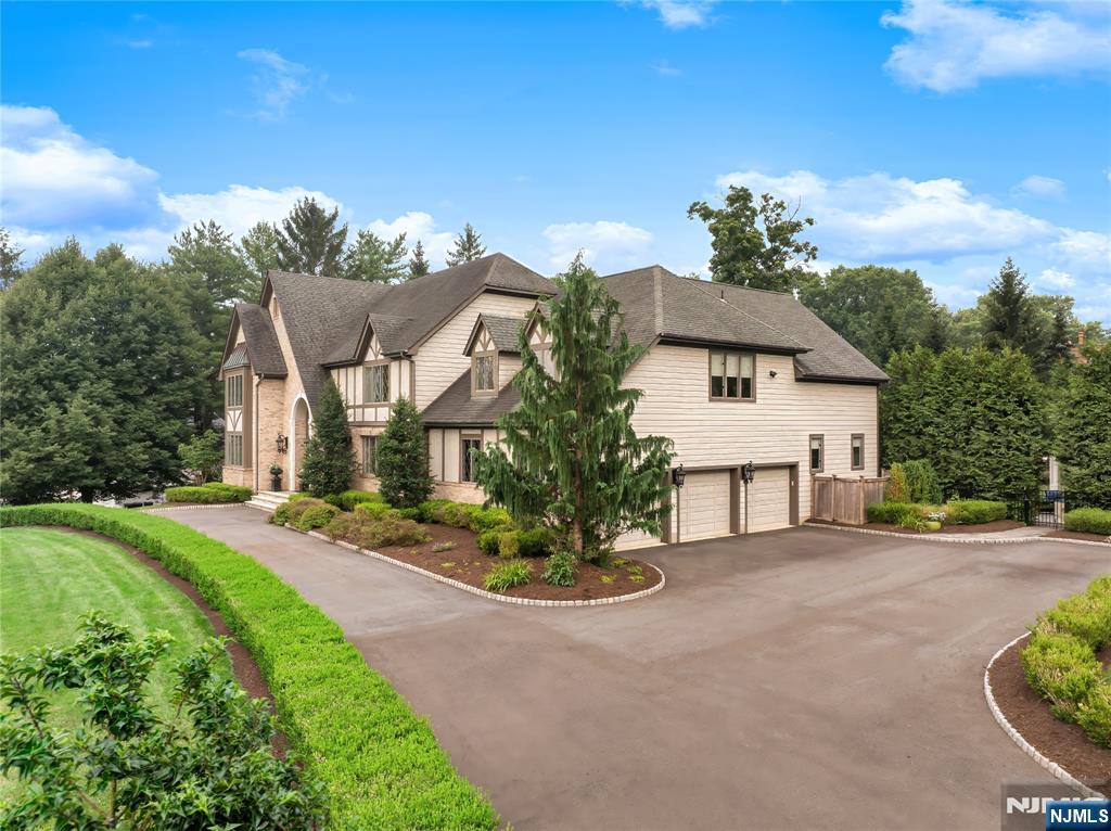 14 Sunflower Drive