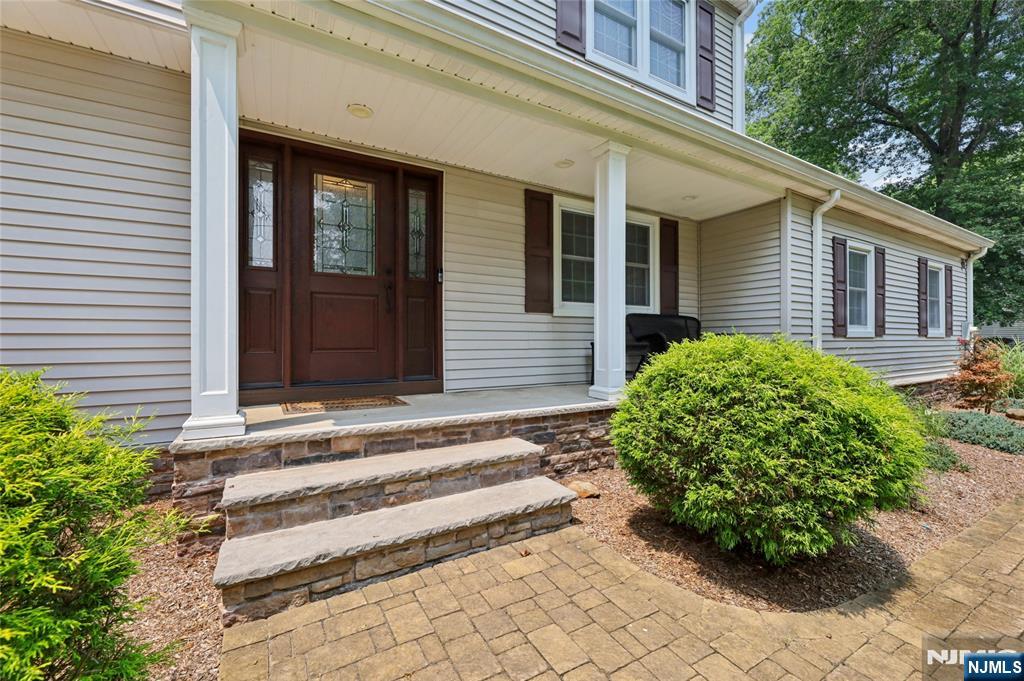 53 Van Blarcom Lane