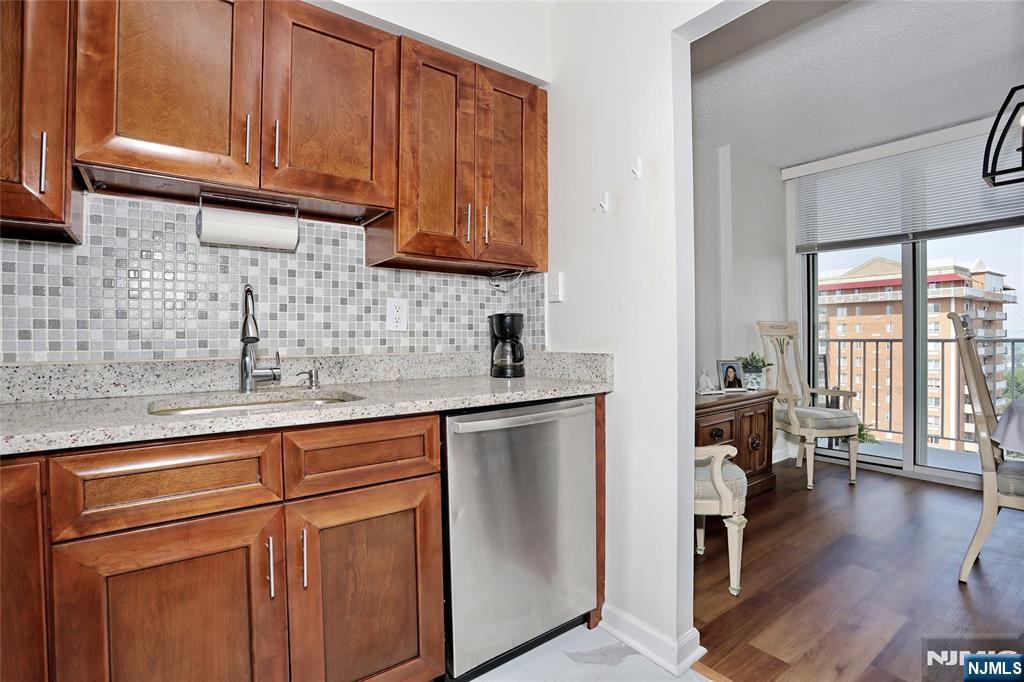 160 Overlook Avenue 19D