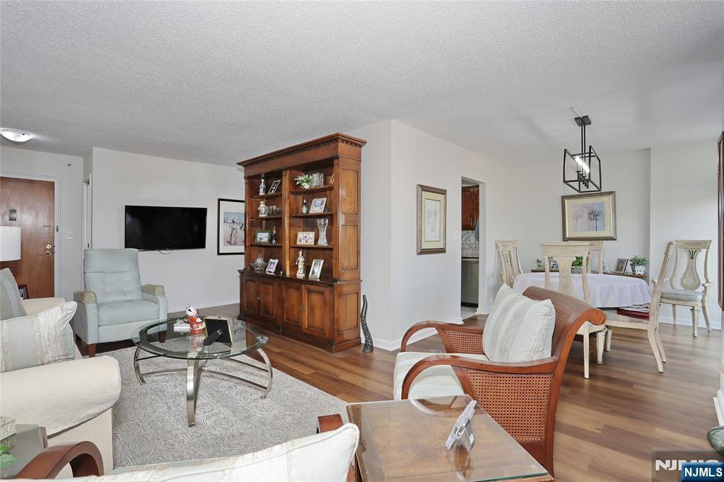 160 Overlook Avenue 19D