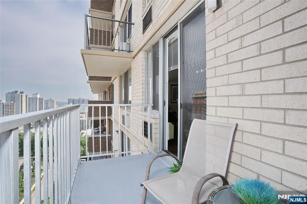 160 Overlook Avenue 19D