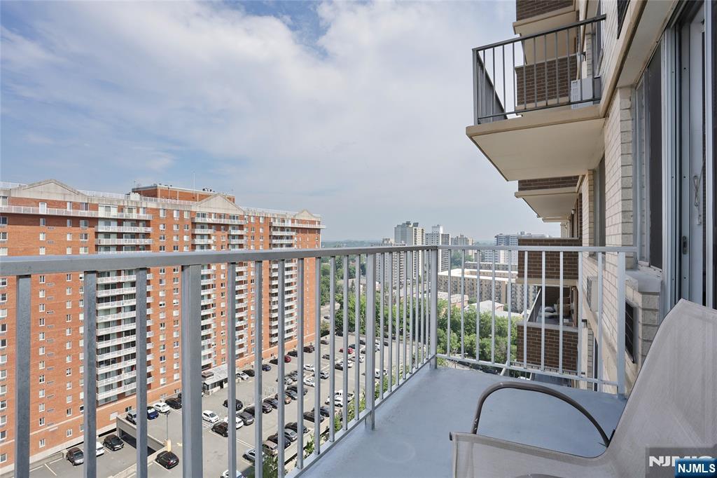 160 Overlook Avenue 19D