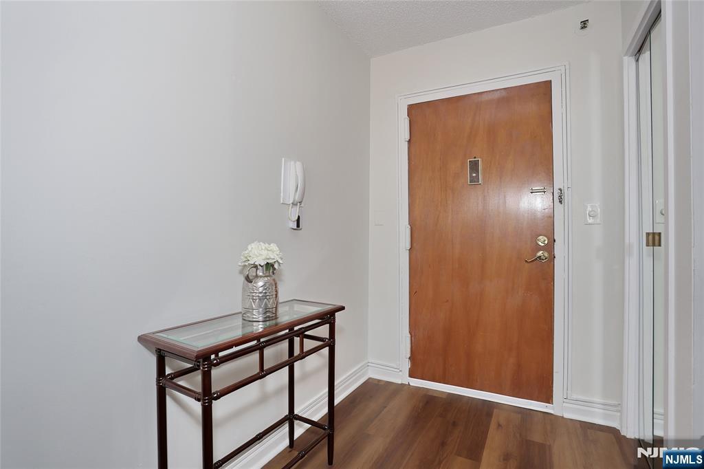160 Overlook Avenue 19D