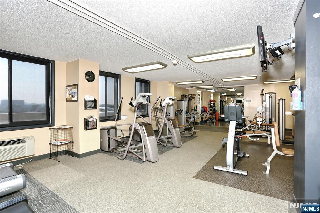 160 Overlook Avenue 19D