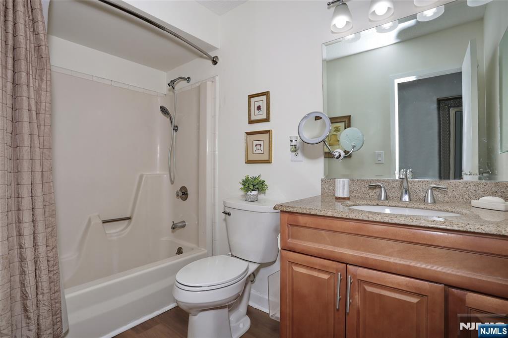 160 Overlook Avenue 19D