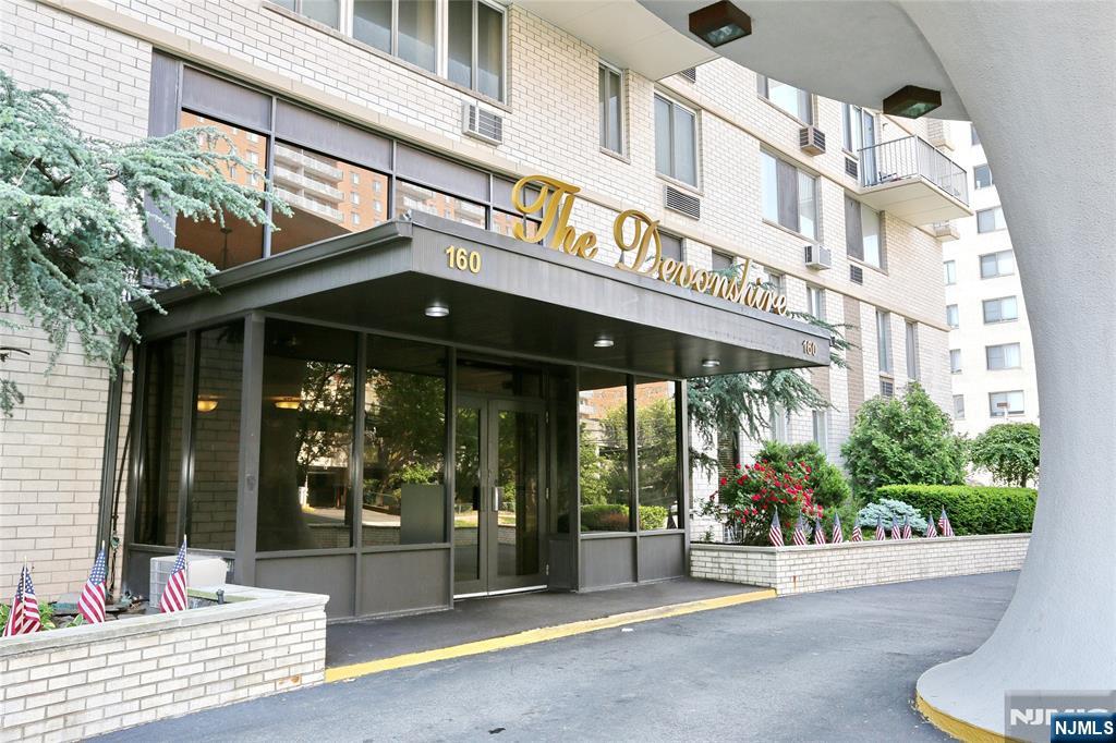 160 Overlook Avenue 19D