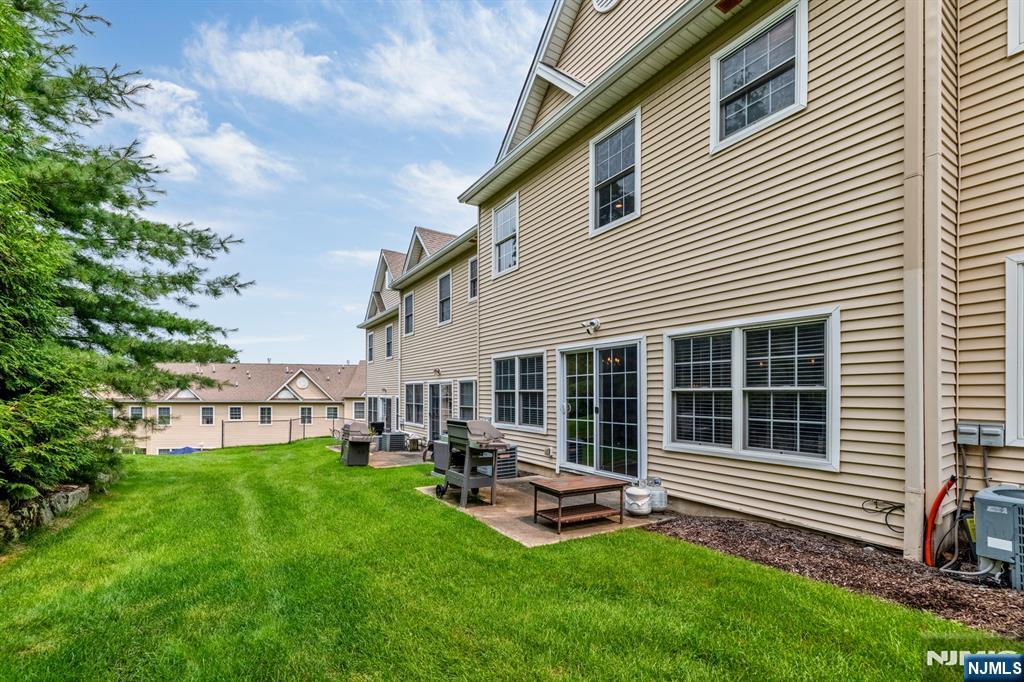 15 Halina Lane