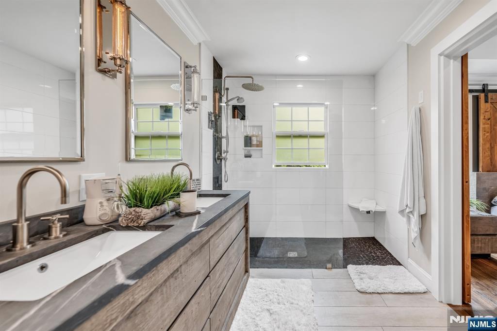 15 Halina Lane