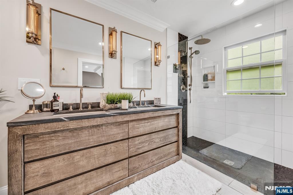 15 Halina Lane