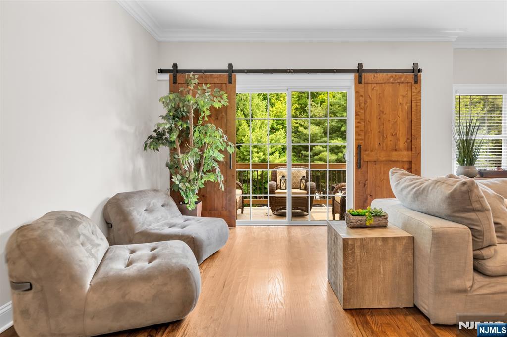 15 Halina Lane