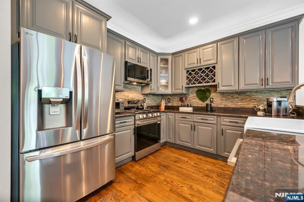 15 Halina Lane