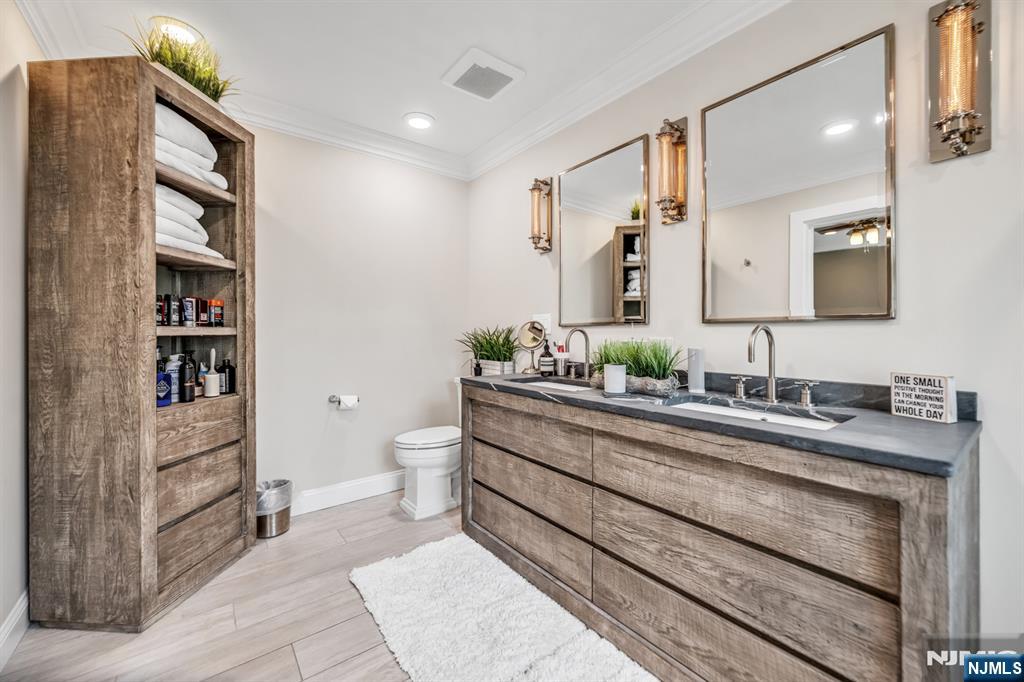 15 Halina Lane