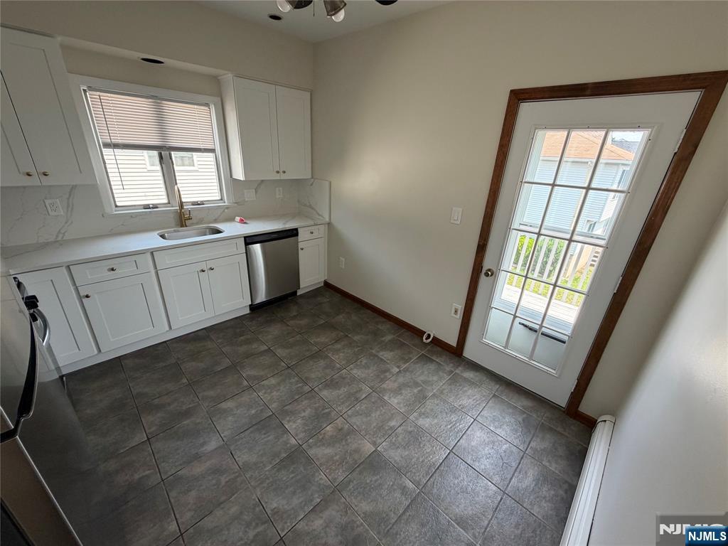 383 Main Avenue 2