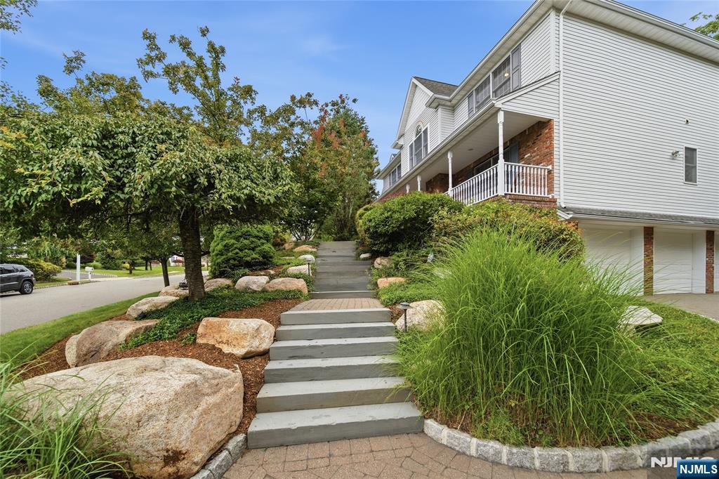 1 Concord Court