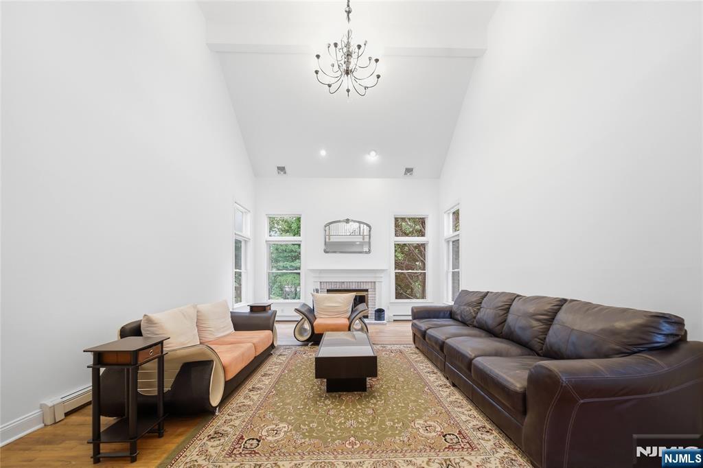 1 Concord Court