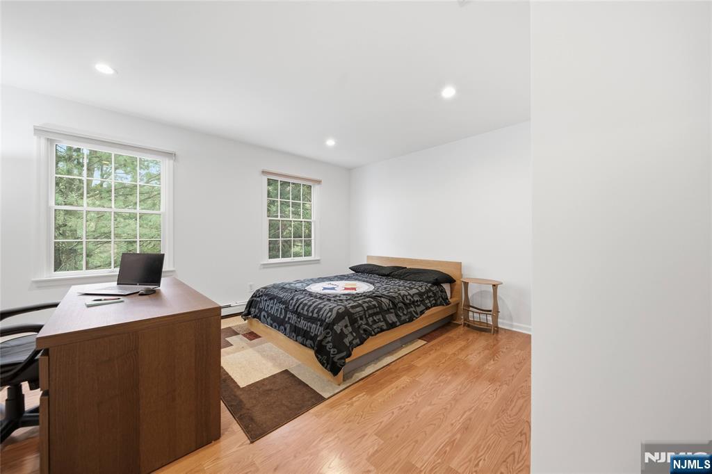 1 Concord Court