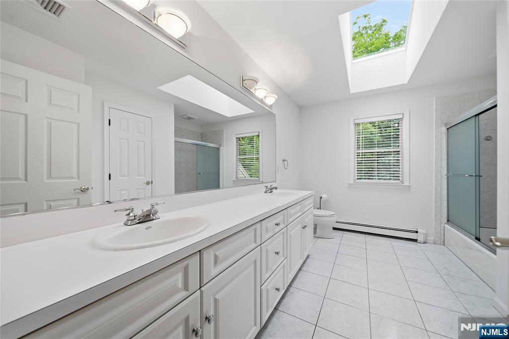 1 Concord Court