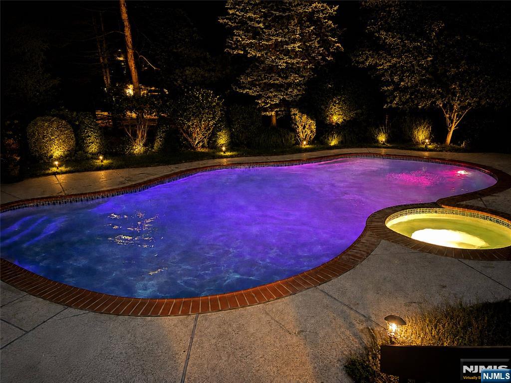 1 Concord Court