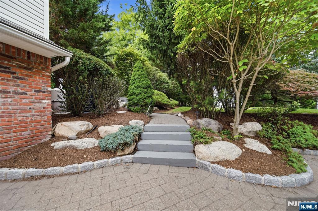 1 Concord Court