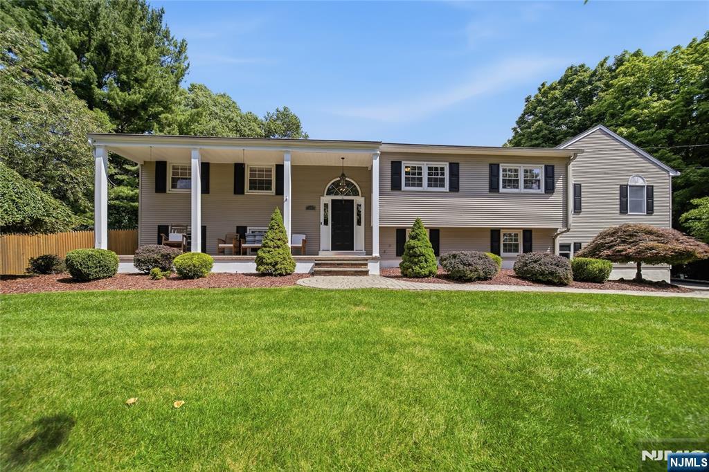 19 Robin Road