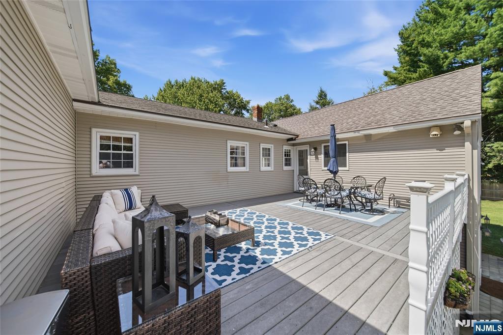 19 Robin Road
