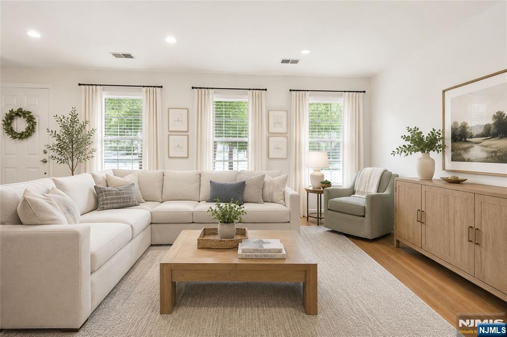 2332 Oliver Court