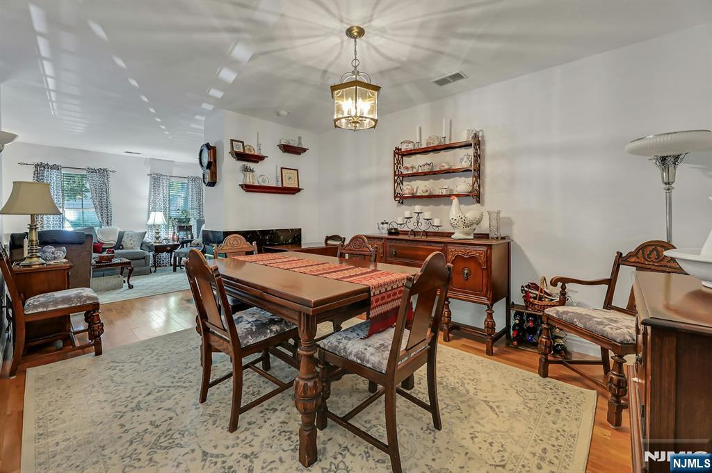 2332 Oliver Court