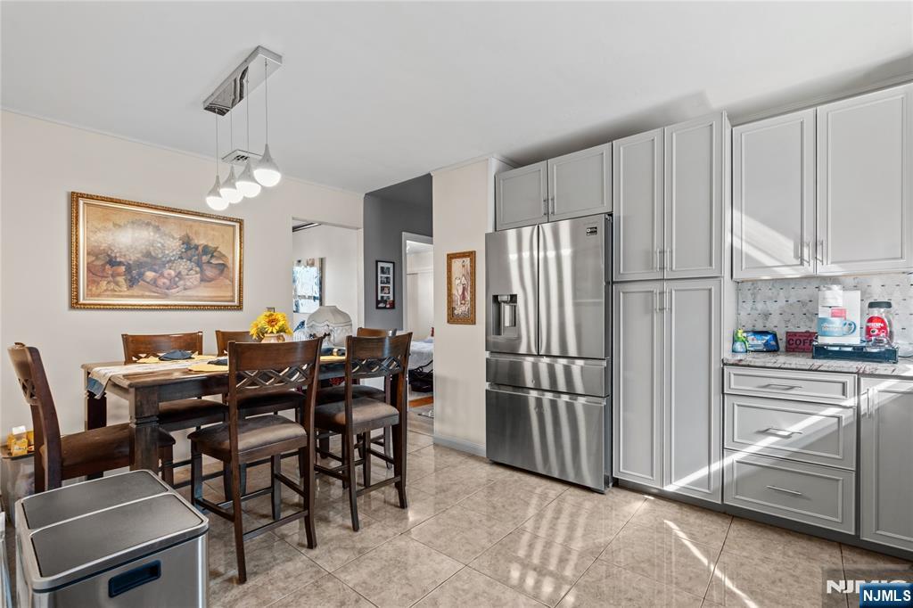 65 Miller Avenue 2